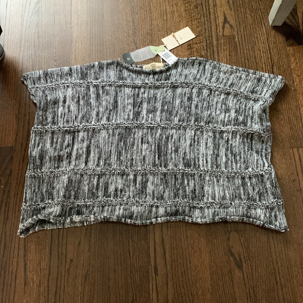 NWT Quagga Green Label poncho pullover - Picture 2 of 5